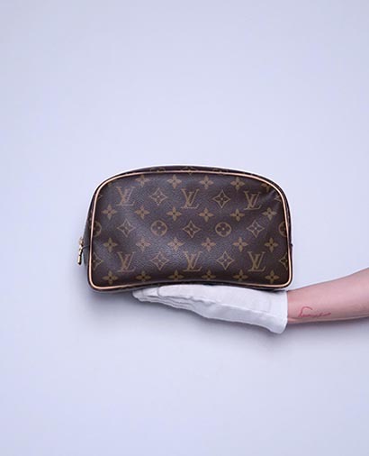 Toiletry Bag 25, front view